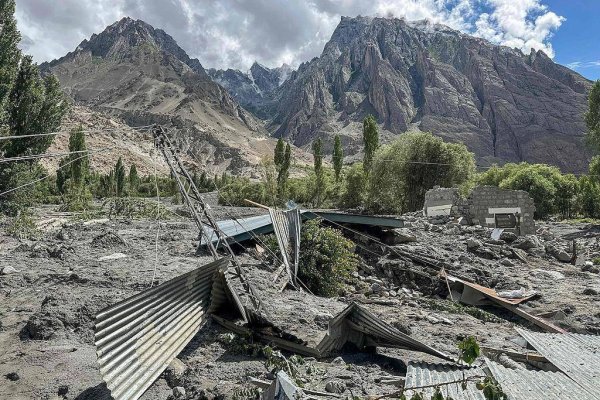 金鼎配资  巴基斯坦多地暴雨成灾 过去24小时新增32人死亡